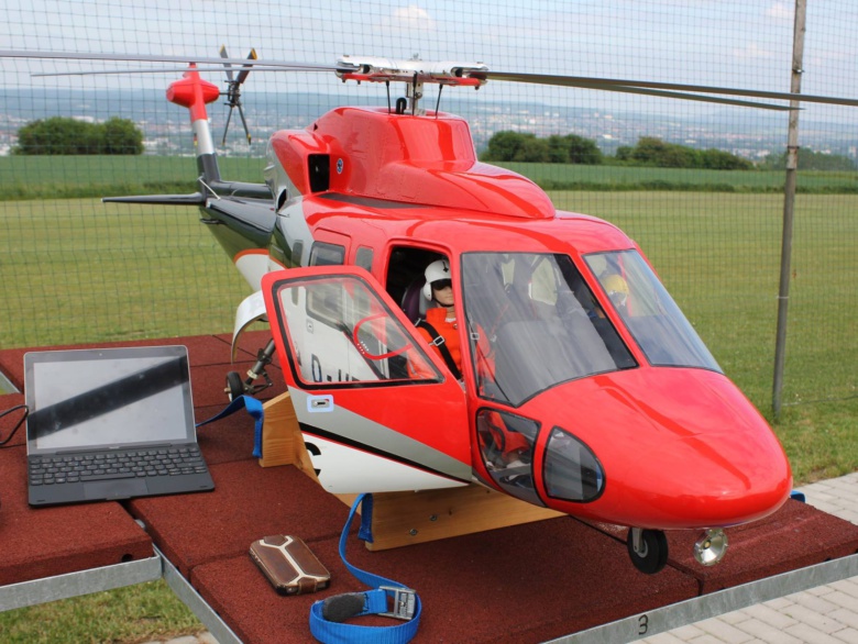 Cockpit unseres Kunden einer Sikorsky S76.