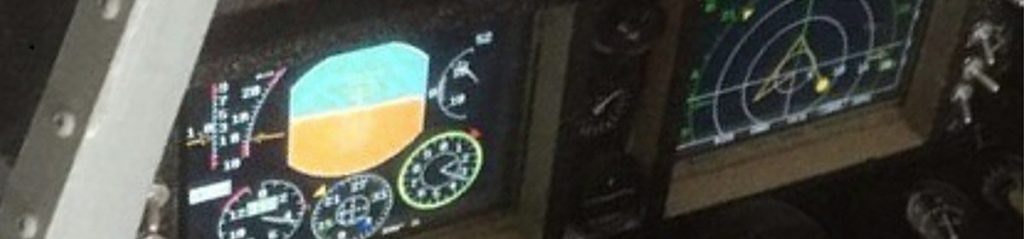 Ausschnitt eines Cockpits einer SU27 mit unseren Displays.