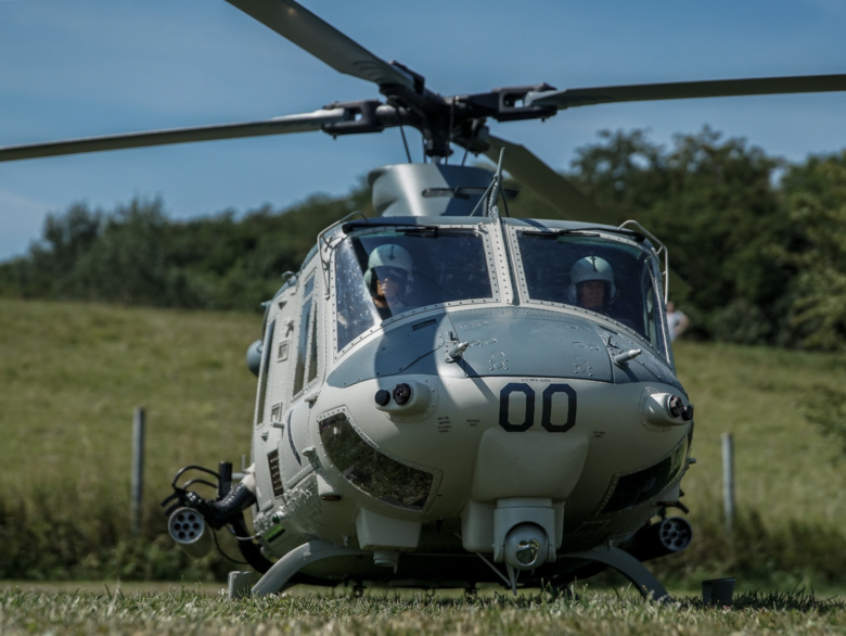 Cockpit unseres Kunden einer Bell UH1Y.